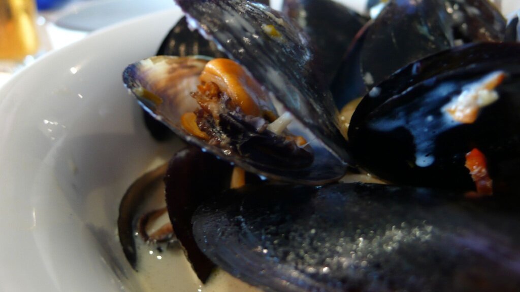 Mussel Soup with Avocado